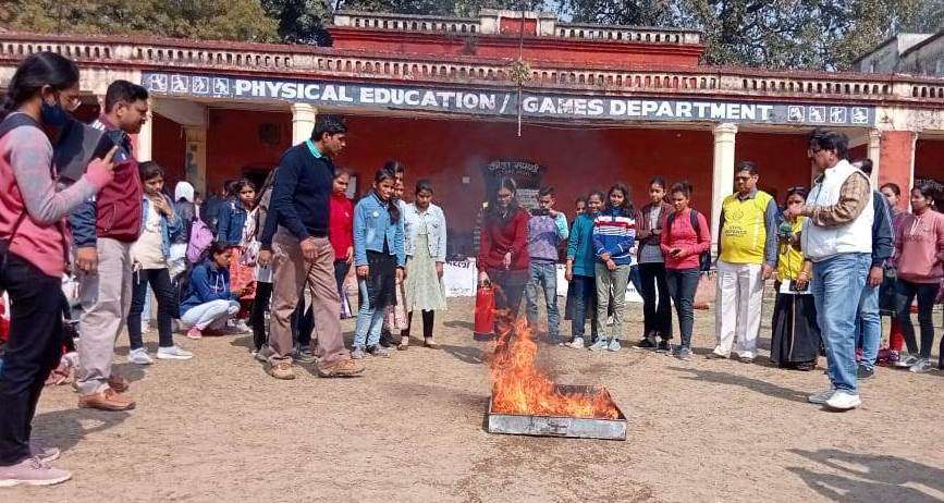 सिविल डिफेन्स, बरेली कॉलेज, सीपीआर,आपदा प्रबन्धन का प्रशिक्षण,बरेली नागरिक सुरक्षा कोर, बरेली, नागरिक सुरक्षा कोर,