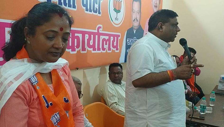 nagar nigam election 2023, Cantt MLA, BJP candidate Chitra Mishra, #बरेली, @BareillyLive, #नगर-निगम-चुनाव,