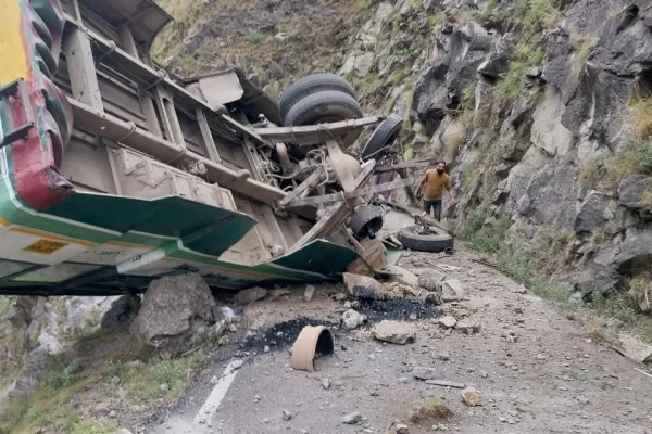 #BREAKIN, #Shimla ,#BusAccident #HRTC