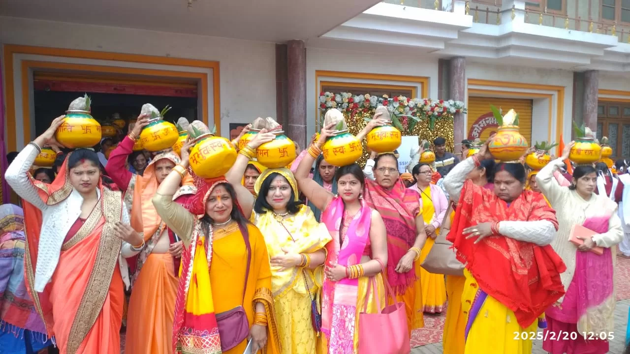 भव्य कलश यात्रा, श्रीत्रिवटी नाथ मंदिर, श्रीमद्भागवत कथा, #बरेली, #BareillyLive,