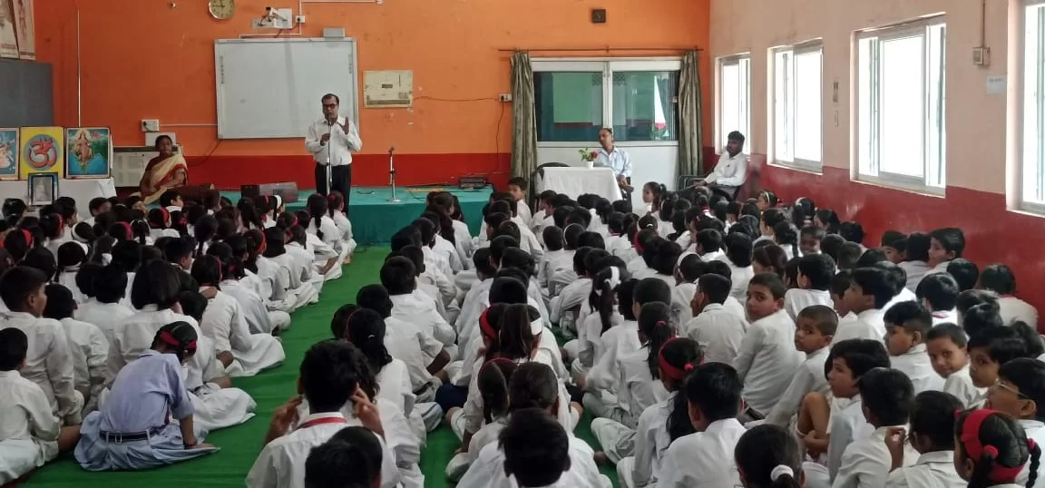 guru purnima utsav, saraswati shishu mandir, nainital road, #bareilly, सरस्वती शिशु मंदिर, गुरु पूर्णिमा,