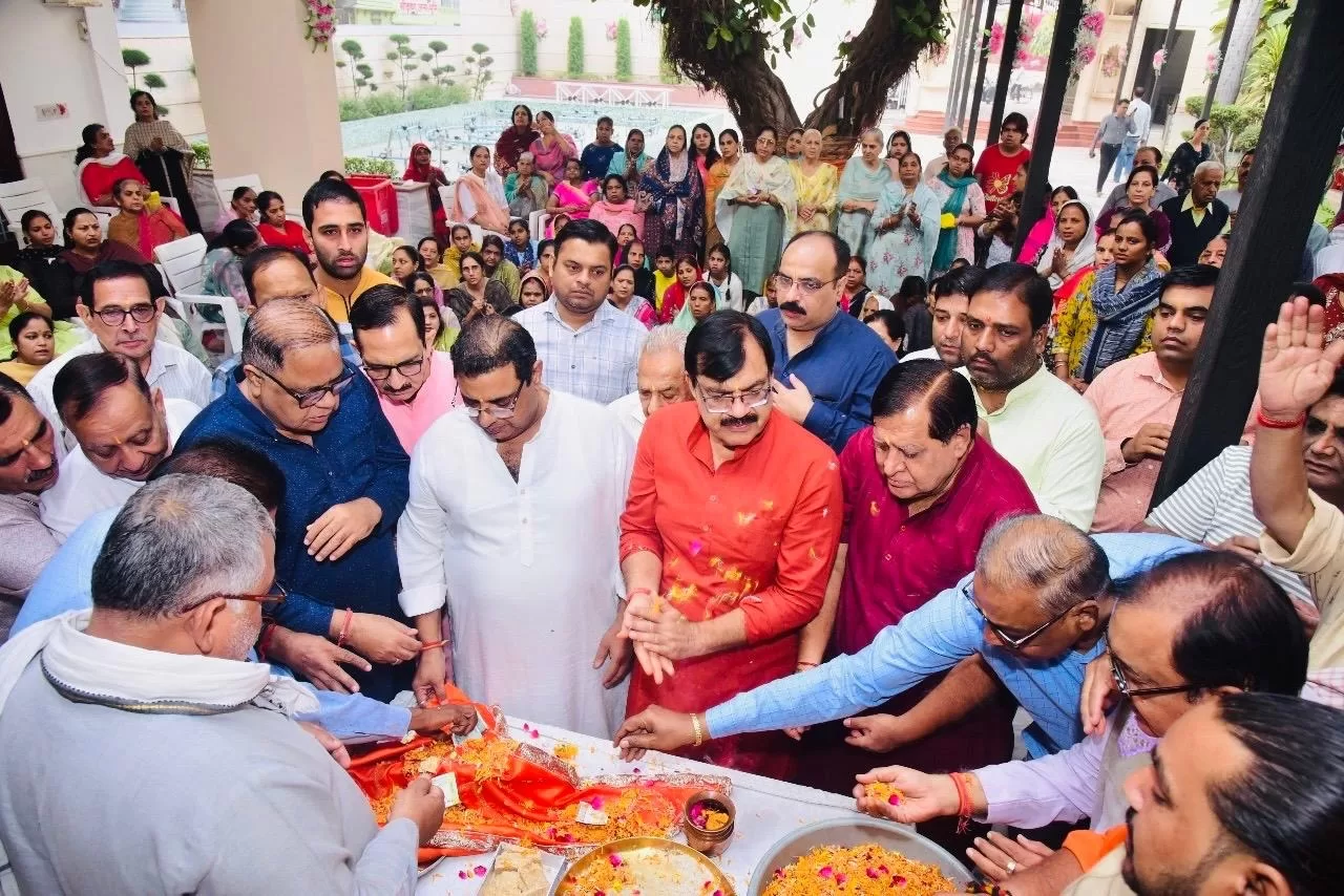 बरेली, श्री हरि मंदिर, पताका पूजन,